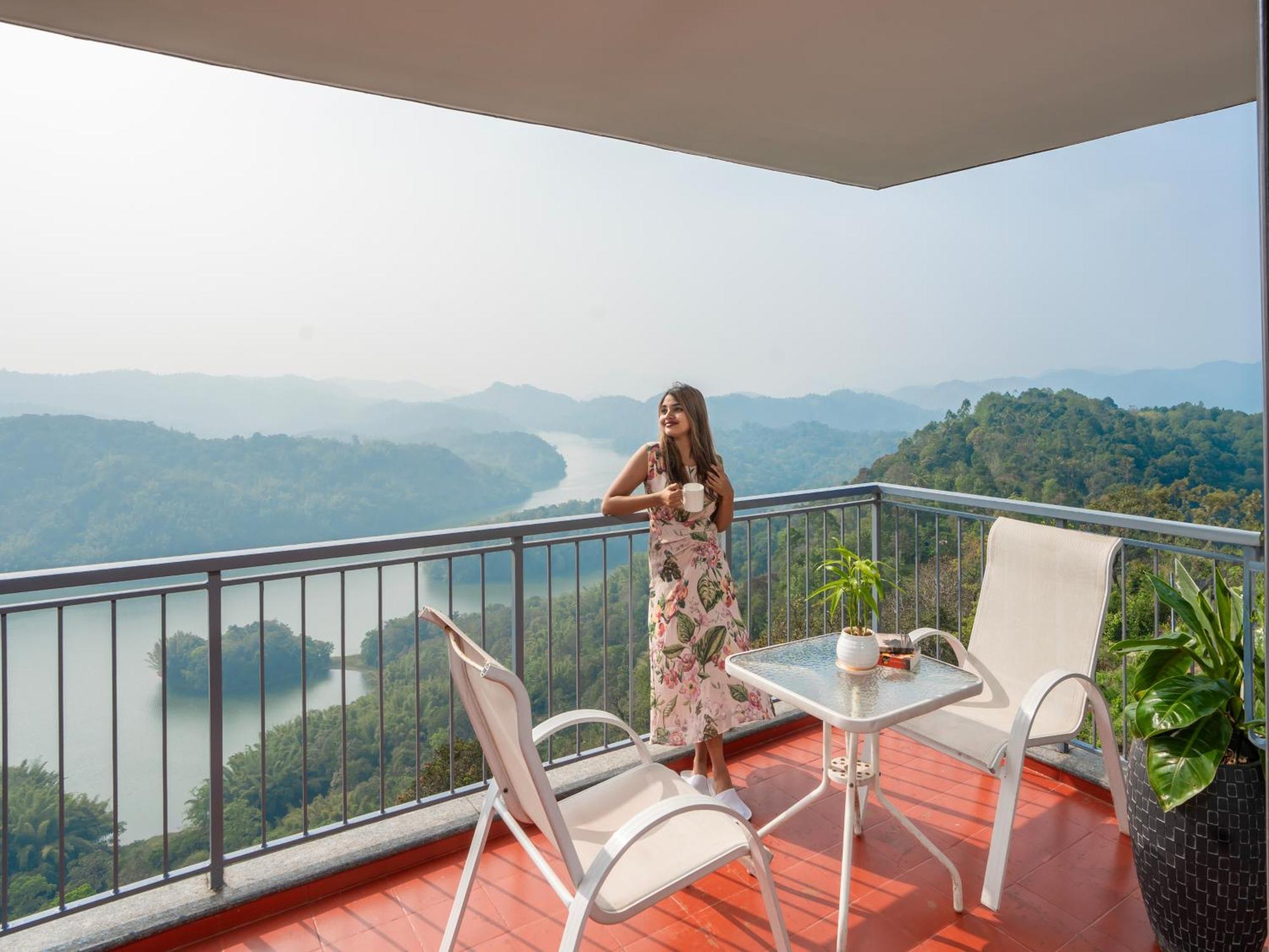 Ragamaya Resort & Spa Munnar Exterior photo