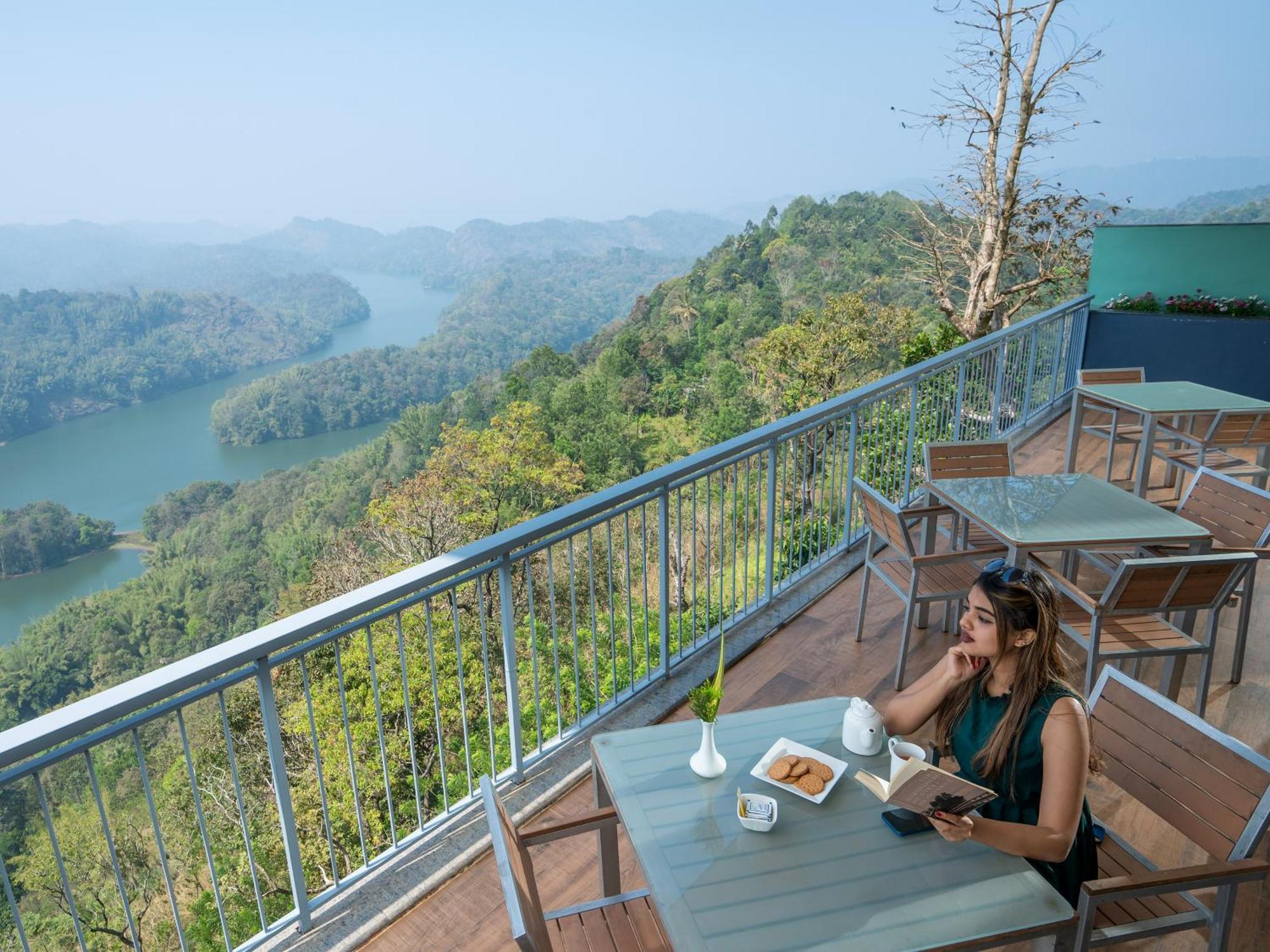 Ragamaya Resort & Spa Munnar Exterior photo